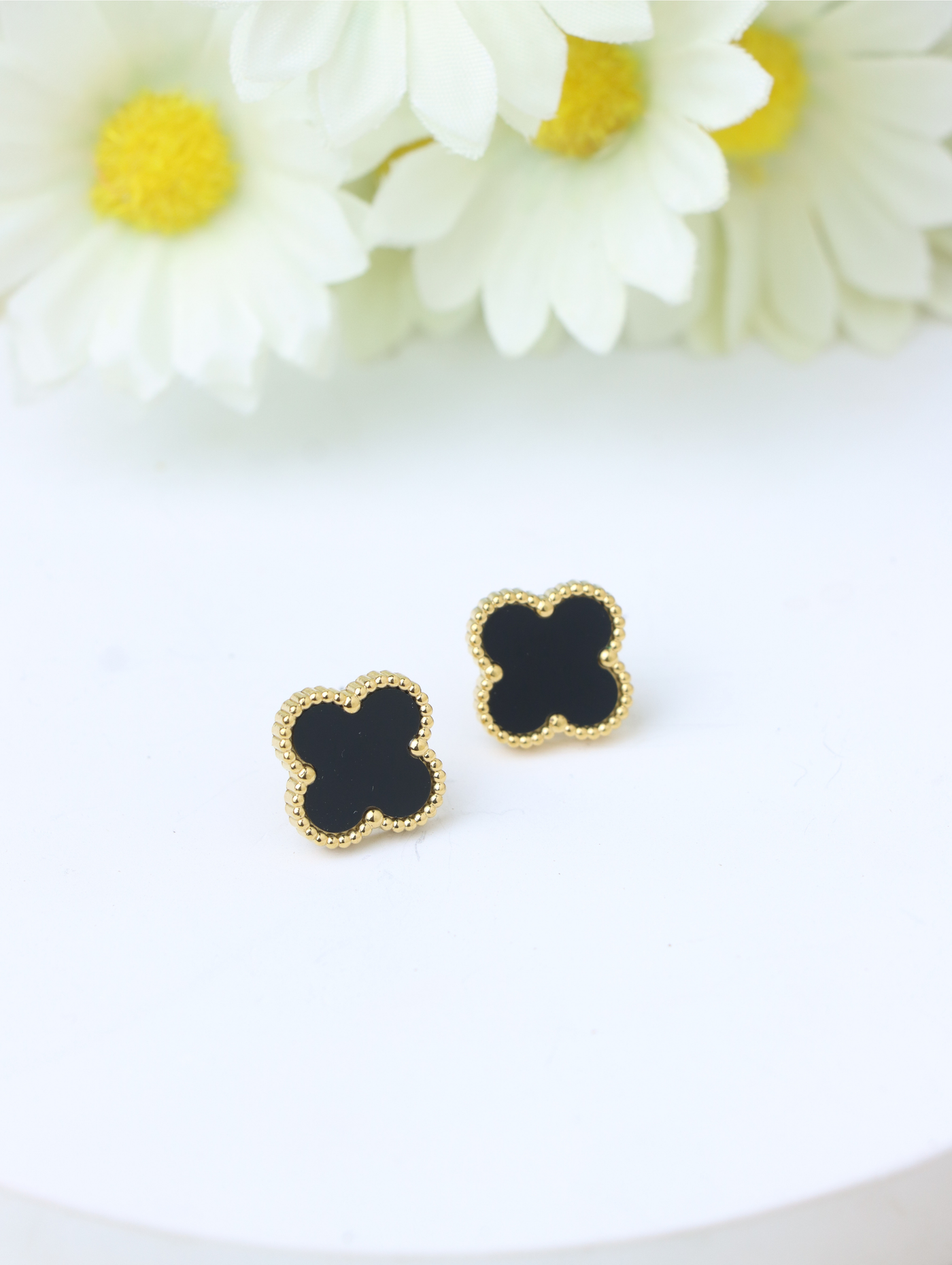 Elegant Black Flower Earrings