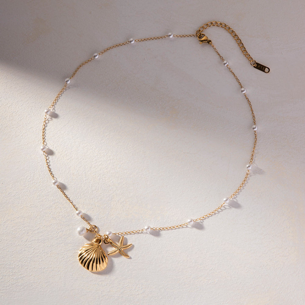 Seashell Pearl Necklace | gold plated | stainless steel